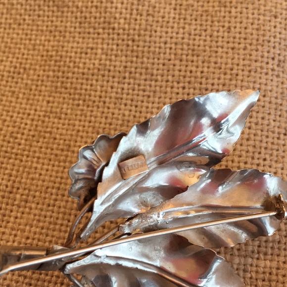 Vintage Sterling Silver Floral Bouquet Flower Pin - Picture 8 of 14